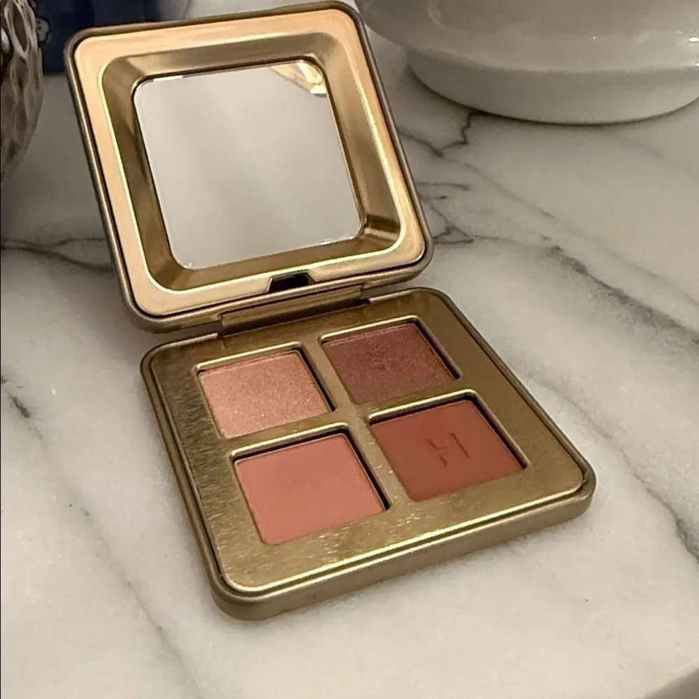 Hourglass Curator™ Eyeshadow Palettes